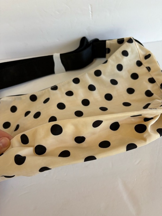 NWT BAGGU BAGGU Medium Nylon Crescent Bag -  Cream & Black Polka Dot - Picture 9 of 13